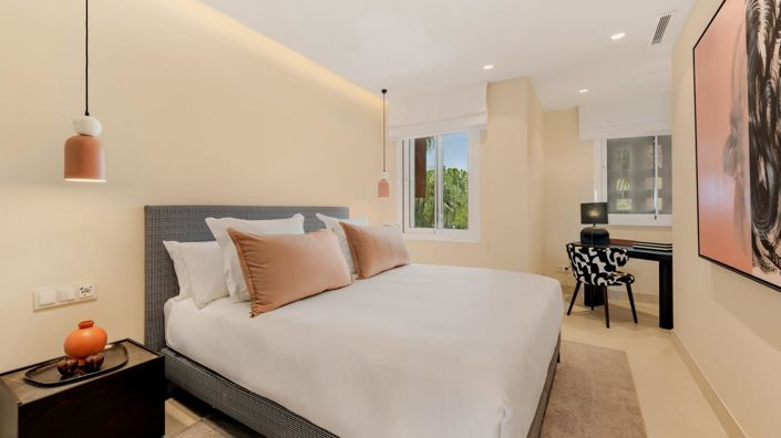 Image No.23-3 Bed Property for sale