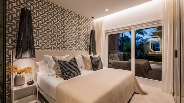 Image No.11-3 Bed Property for sale