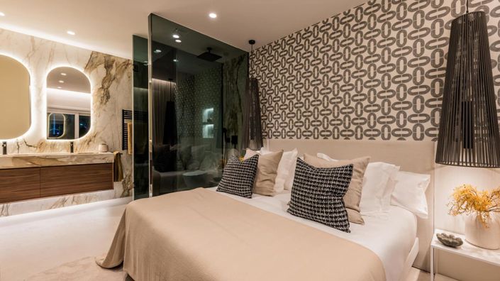 Image No.13-3 Bed Property for sale