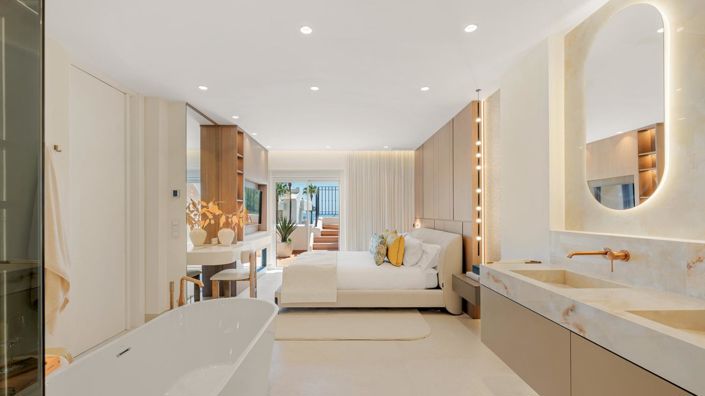 Image No.21-3 Bed Property for sale