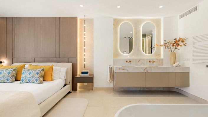 Image No.22-3 Bed Property for sale