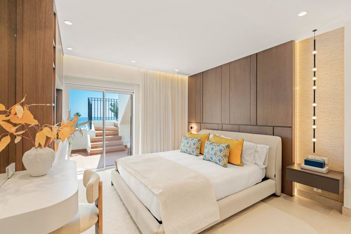 Image No.23-3 Bed Property for sale