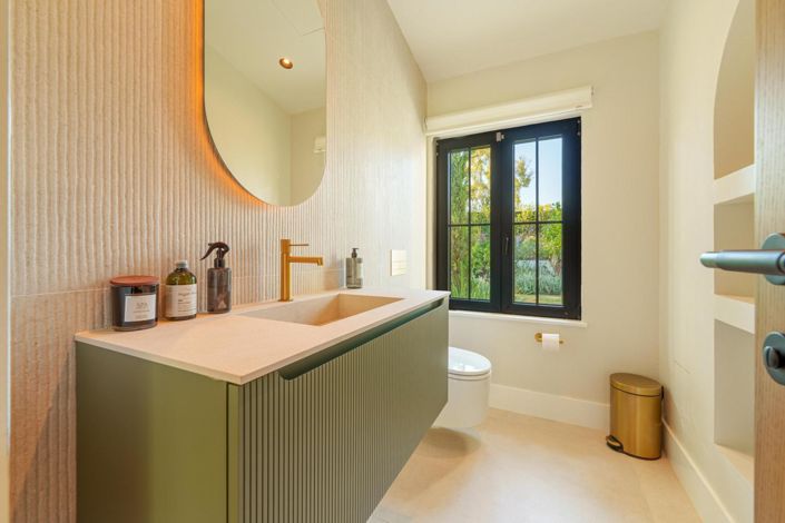 Image No.48-Propriété de 5 chambres à vendre à Marbella