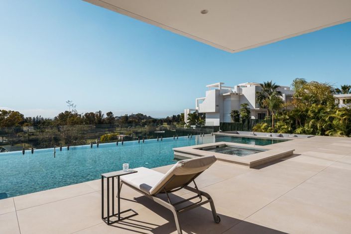 Image No.30-4 Bed Property for sale