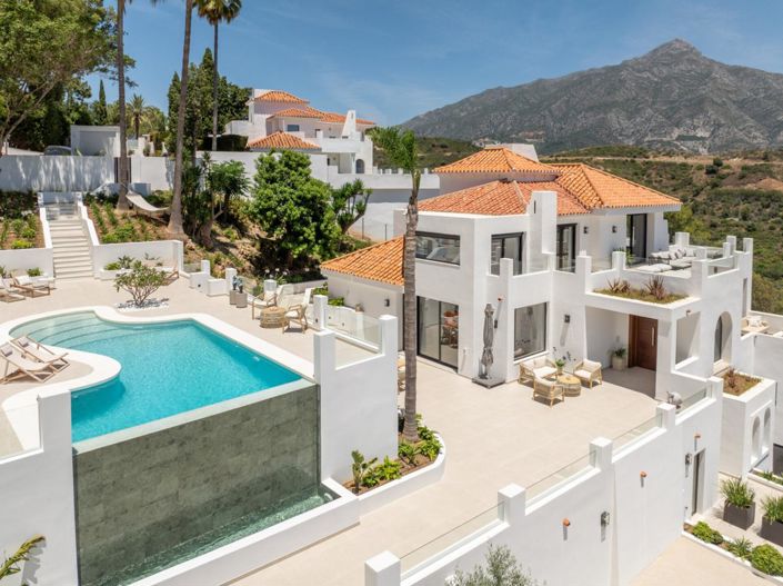 Image No.44-5 Bed Property for sale