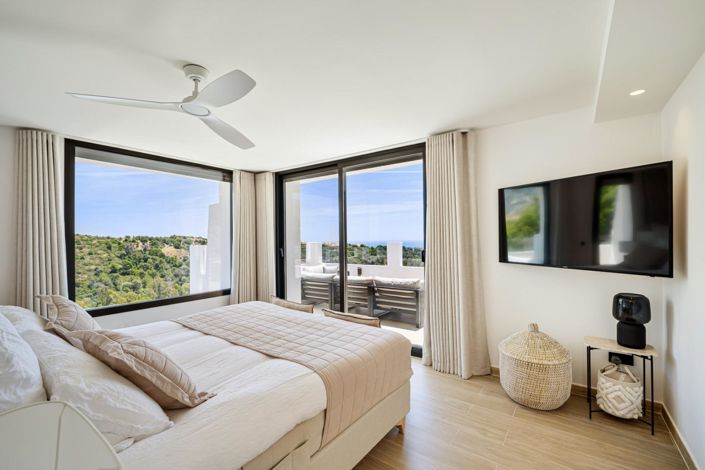 Image No.7-5 Bed Property for sale