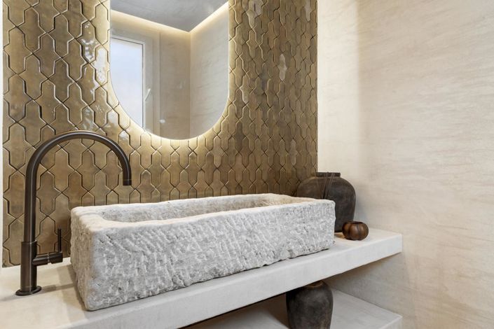 Image No.25-4 Bed Property for sale