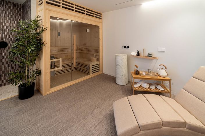 Image No.59-6 Bed Property for sale