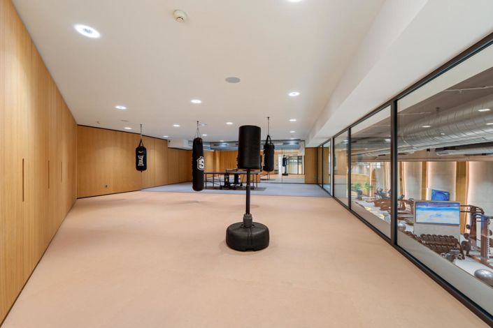 Image No.24-4 Bed Property for sale