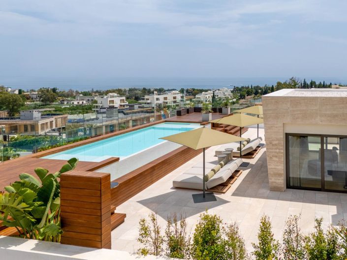 Image No.43-4 Bed Property for sale