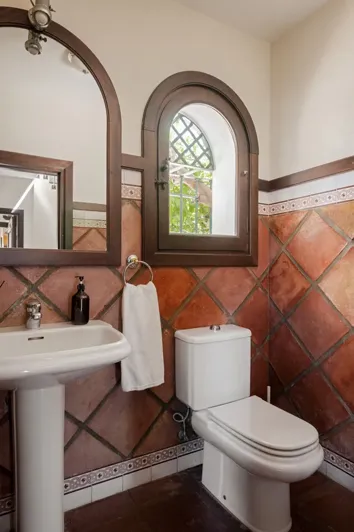 Image No.19-Propriété de 6 chambres à vendre à Istán