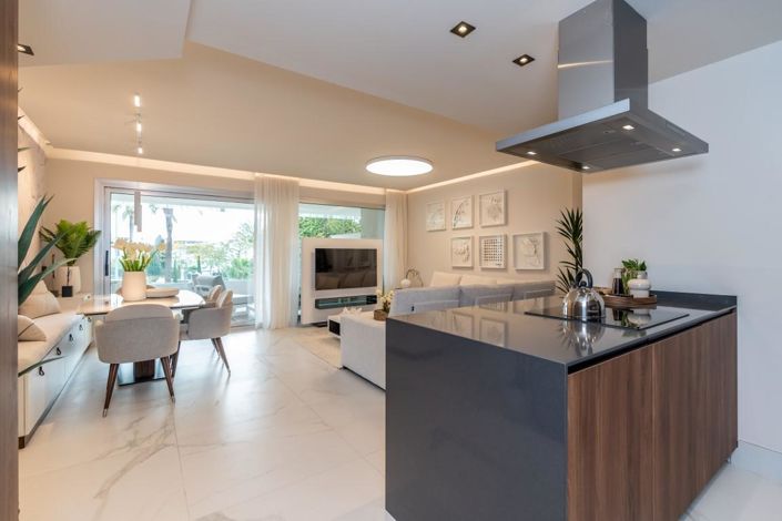 Image No.11-2 Bed Property for sale