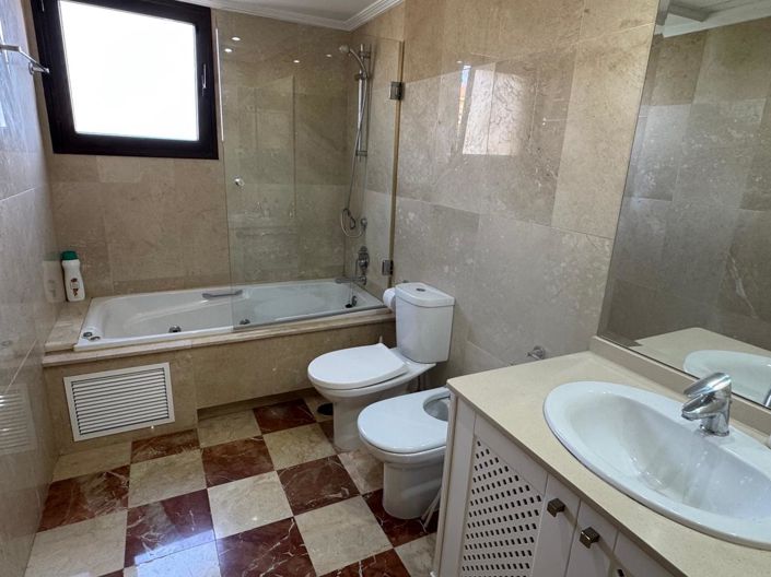 Image No.14-Propriété de 3 chambres à vendre à San Roque