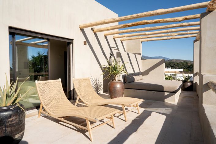 Image No.15-5 Bed Property for sale