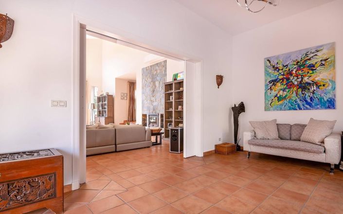 Image No.6-Propriété de 6 chambres à vendre à San Roque