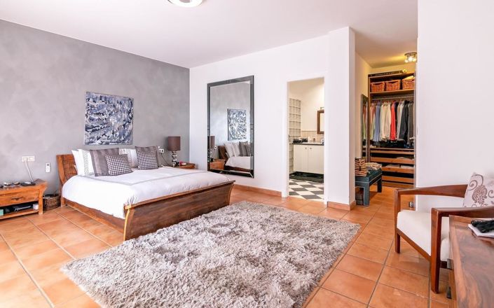 Image No.9-Propriété de 6 chambres à vendre à San Roque