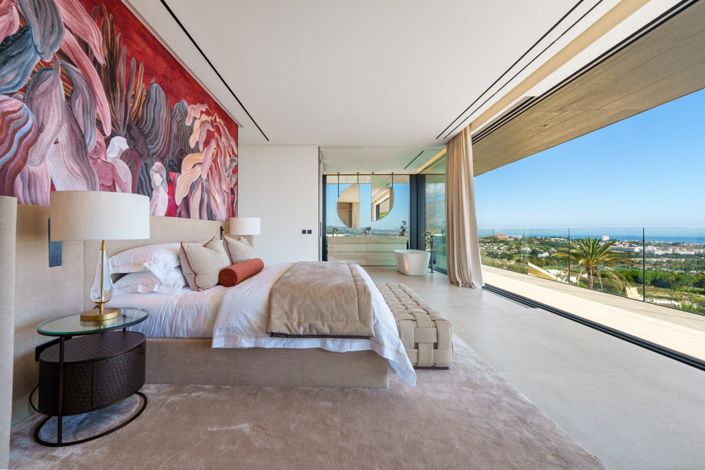 Image No.34-8 Bed Property for sale