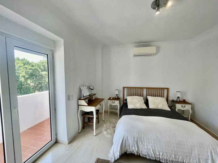 Image No.10-Propriété de 5 chambres à vendre à San Roque