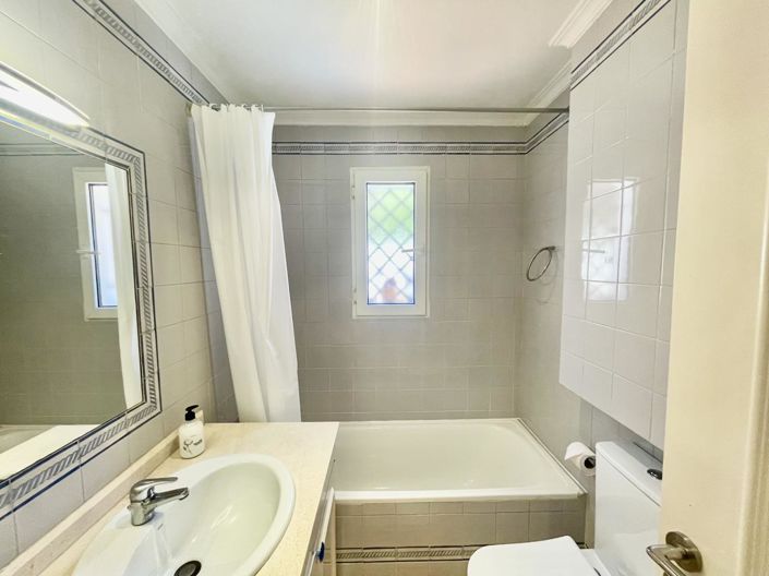 Image No.14-Propriété de 5 chambres à vendre à San Roque