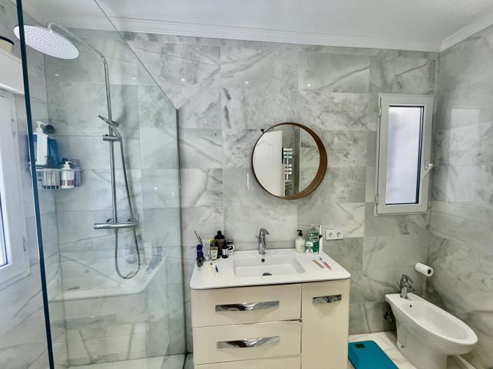 Image No.19-Propriété de 5 chambres à vendre à San Roque