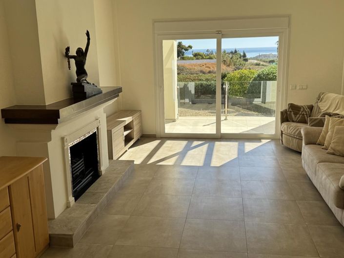 Image No.7-5 Bed Property for sale