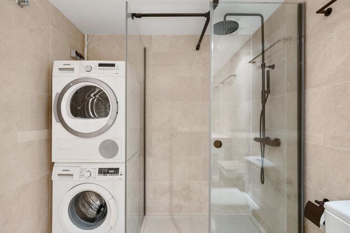 Image No.23-3 Bed Property for sale