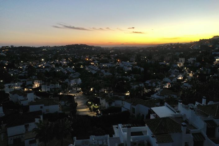 Image No.35-3 Bed Property for sale