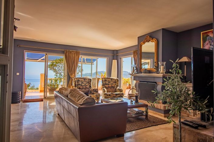 Image No.26-4 Bed Property for sale