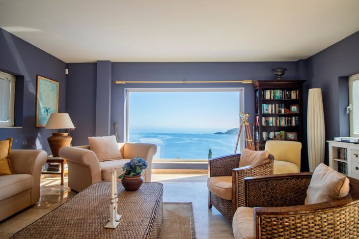 Image No.43-4 Bed Property for sale