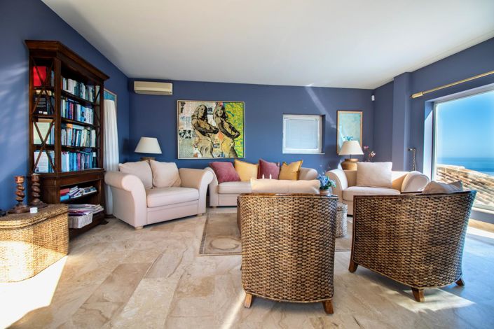 Image No.45-4 Bed Property for sale