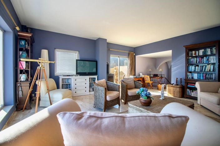 Image No.48-4 Bed Property for sale