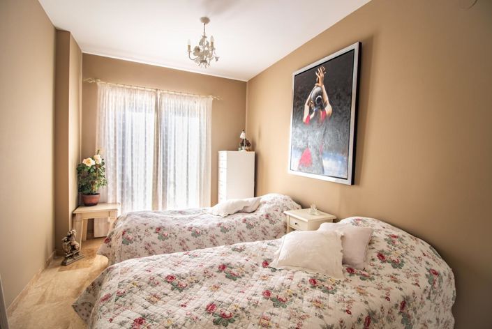 Image No.58-4 Bed Property for sale