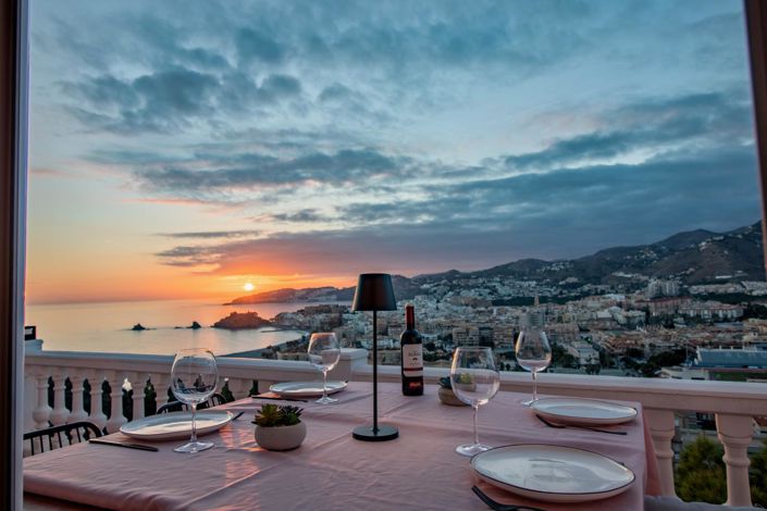 Image No.21-5 Bed Property for sale