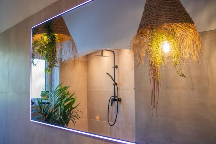 Image No.26-5 Bed Property for sale