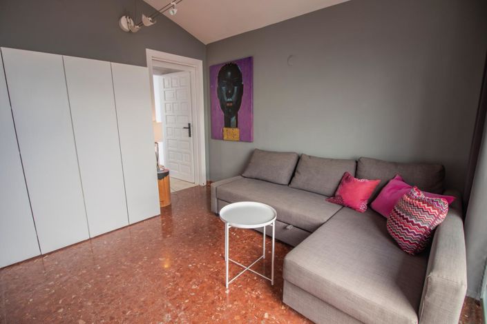 Image No.32-5 Bed Property for sale