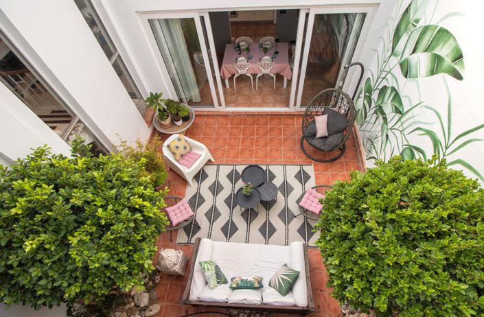 Image No.36-5 Bed Property for sale