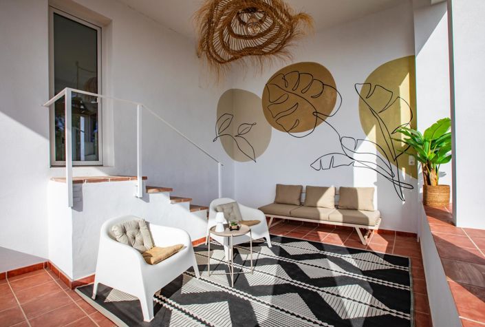 Image No.42-5 Bed Property for sale