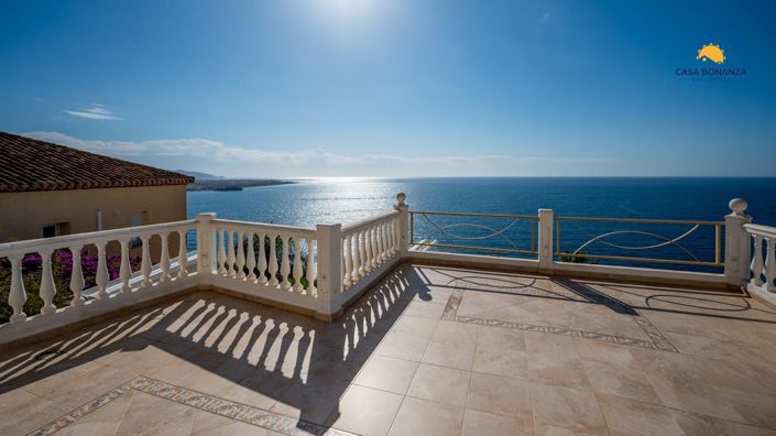 Image No.27-4 Bed Property for sale