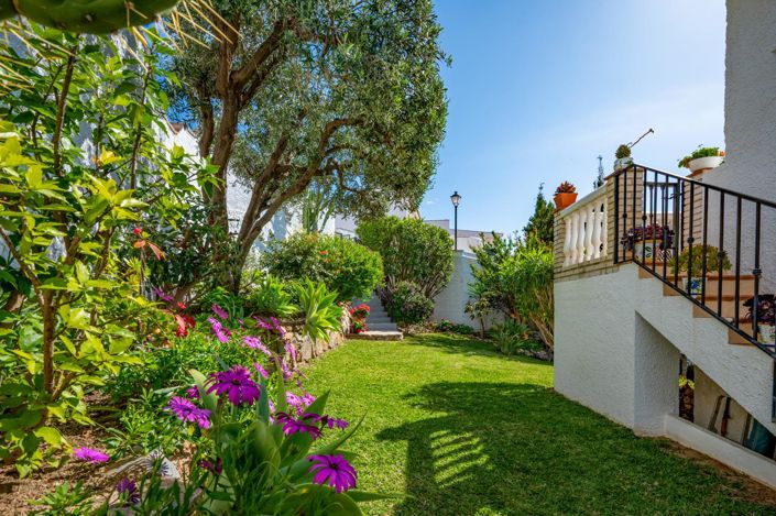 Image No.11-4 Bed Property for sale