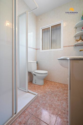 Image No.16-5 Bed Property for sale