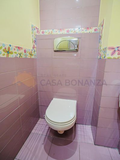 Image No.24-3 Bed Property for sale