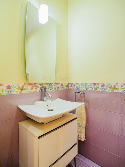 Image No.25-3 Bed Property for sale