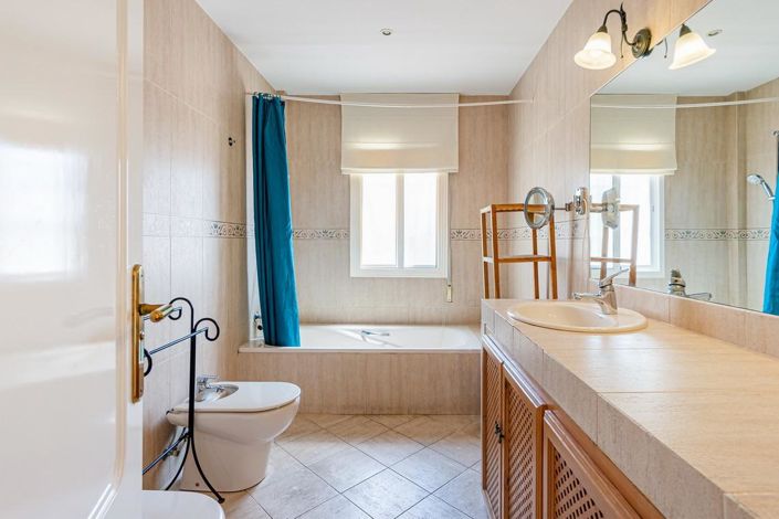 Image No.26-Propriété de 4 chambres à vendre à Almuñécar