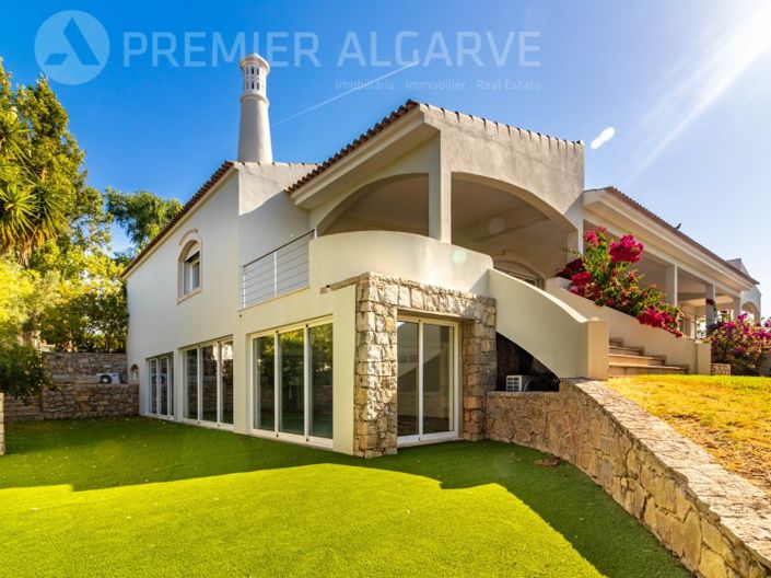 Image No.5-6 Bed House for sale