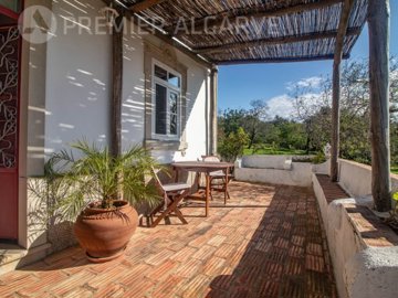 idb9b0a501-0000-0500-0000-0000166ed712