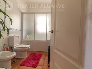 id8cca9801-0000-0500-0000-000015598bc6