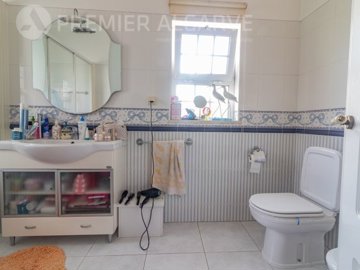 id8cca9801-0000-0500-0000-000015598bc9