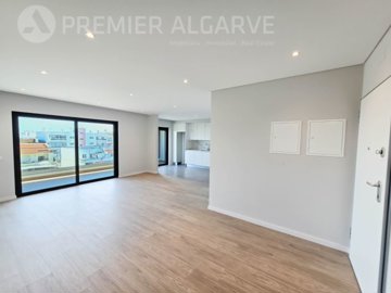 idd0cd9a01-0000-0500-0000-000015843c84