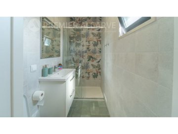 id41cba901-0000-0500-0000-000016d8b478