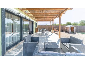 id41cba901-0000-0500-0000-000016d8b4a5